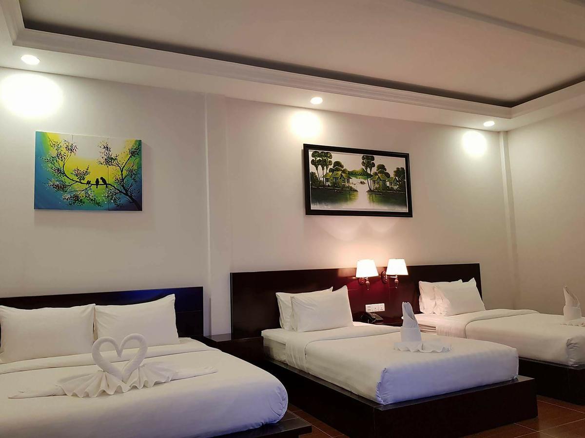 Apple Hotel Two - Near Phnom Penh Airport Exterior photo