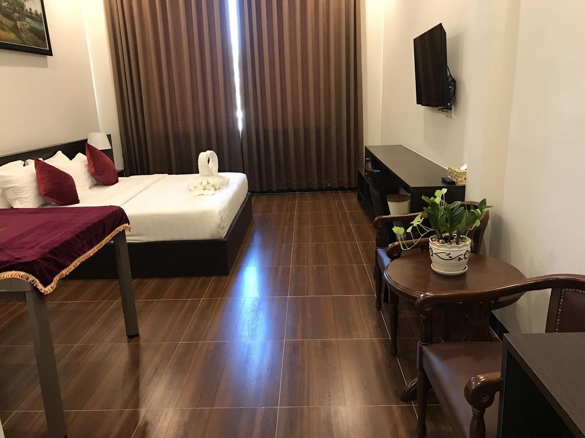 Apple Hotel Two - Near Phnom Penh Airport Exterior photo